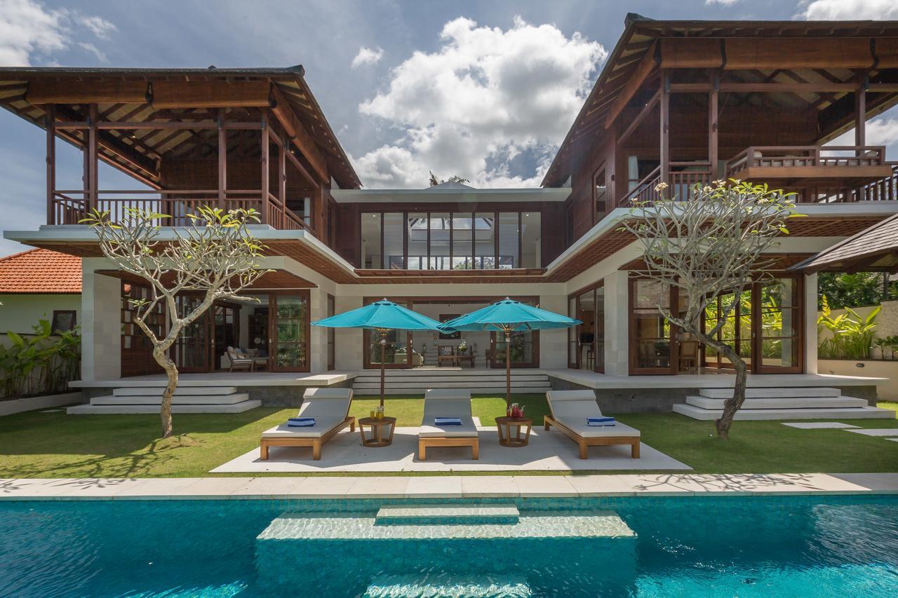 Villa Rusa Biru - Modern Villa With Private Pool And Cook In The Heart Of Berawa Canggu  Exterior photo