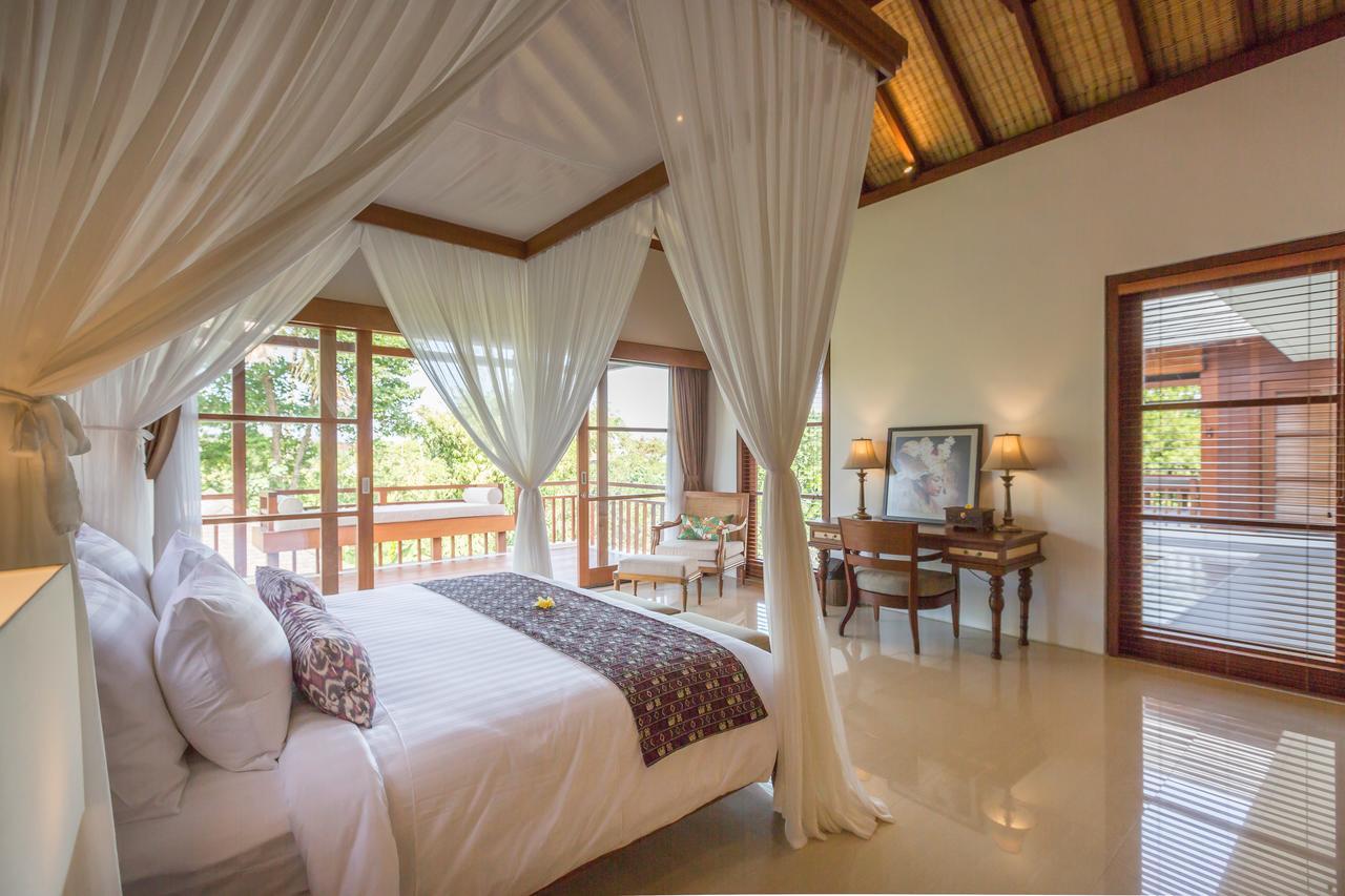 Villa Rusa Biru - Modern Villa With Private Pool And Cook In The Heart Of Berawa Canggu  Exterior photo